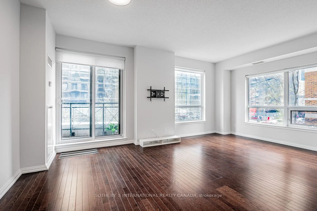 35 Hayden Street 211, Toronto C08, ON M4Y 3C3