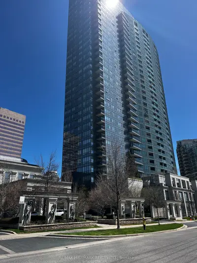 15 Greenview Avenue 812, Toronto C07, On M2m 4m7