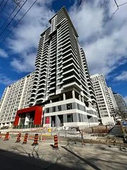 25 Holly Street 1608, Toronto C10, On M4s 0e3