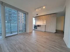77 Shuter Street 1810, Toronto C08, On M5b 0b8