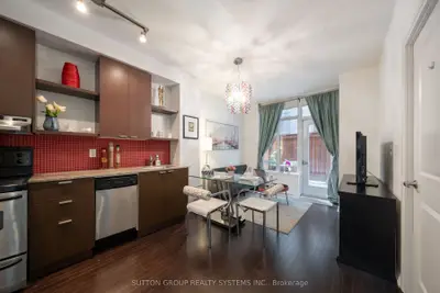 35 Hayden Street 106, Toronto C08, On M4y 3c3