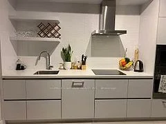 2221 Yonge Street 1204, Toronto C10, On M4s 0b8