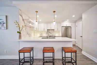 30 Greenfield Avenue 709, Toronto C14, On M2n 6n3