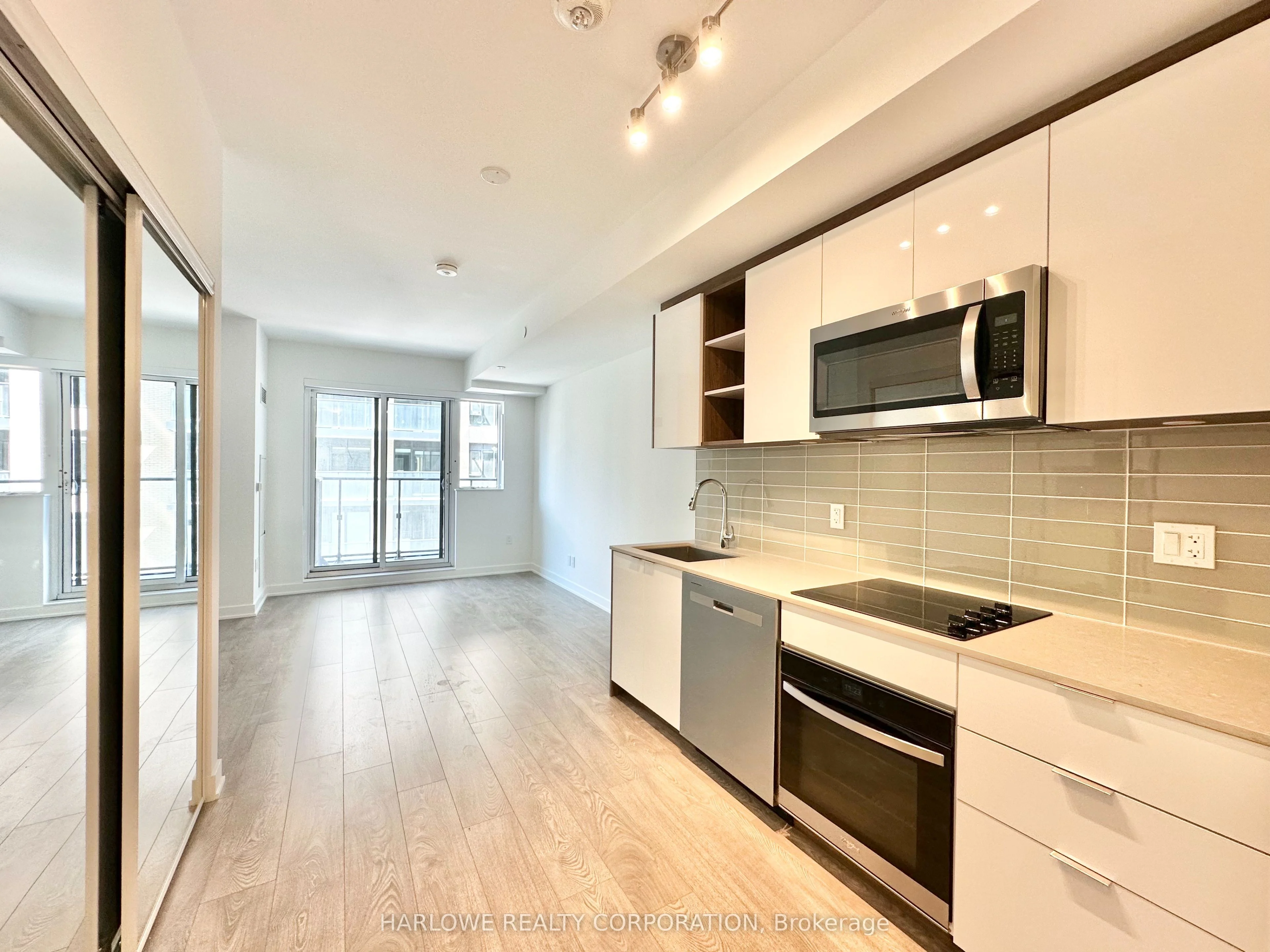 543 Richmond Street W 522, Toronto C01, ON M5V 1Y6