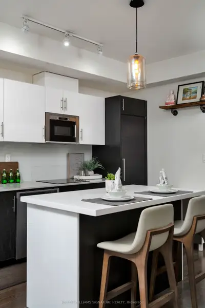 460 Adelaide Street E 1101, Toronto C08, On M5a 0e7