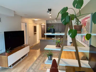 12 Yonge Street 1803, Toronto C01, On M5e 1z9