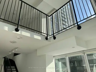 77 Shuter Street 521, Toronto C08, On M5b 0b8