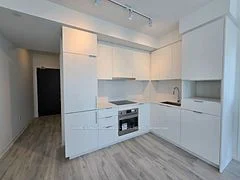 7 Golden lion Heights N2407, Toronto C14, ON M2M 0C1