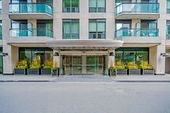 300 Bloor Street E 2210, Toronto C09, On M4w 3y2