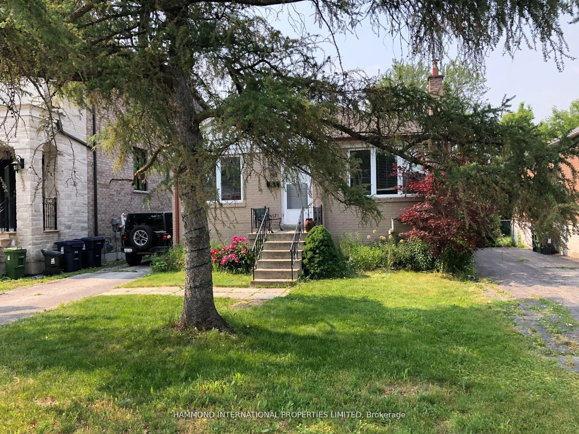190 Patricia Avenue, Toronto C07, On M2m 1j5