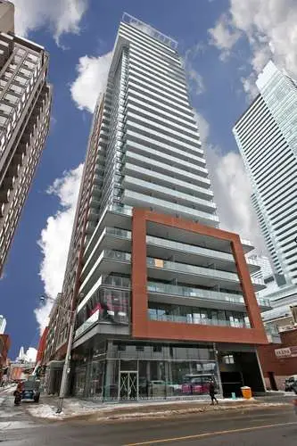 8 Mercer Street 701, Toronto C01, On M5v 0c4