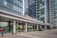 4k Spadina Avenue 810, Toronto C01, On M5v 3y9