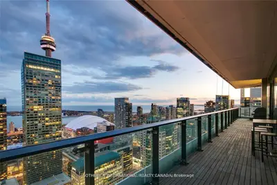 Condo Apartment in Toronto