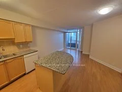 80 Harrison Garden Boulevard 2215, Toronto C14, ON M2N 7E3