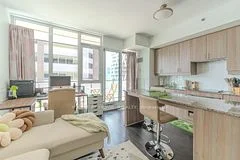 426 University Avenue 2605, Toronto C01, ON M5G 1S9