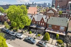 215 Markham Street, Toronto C01, On M6j 2g7