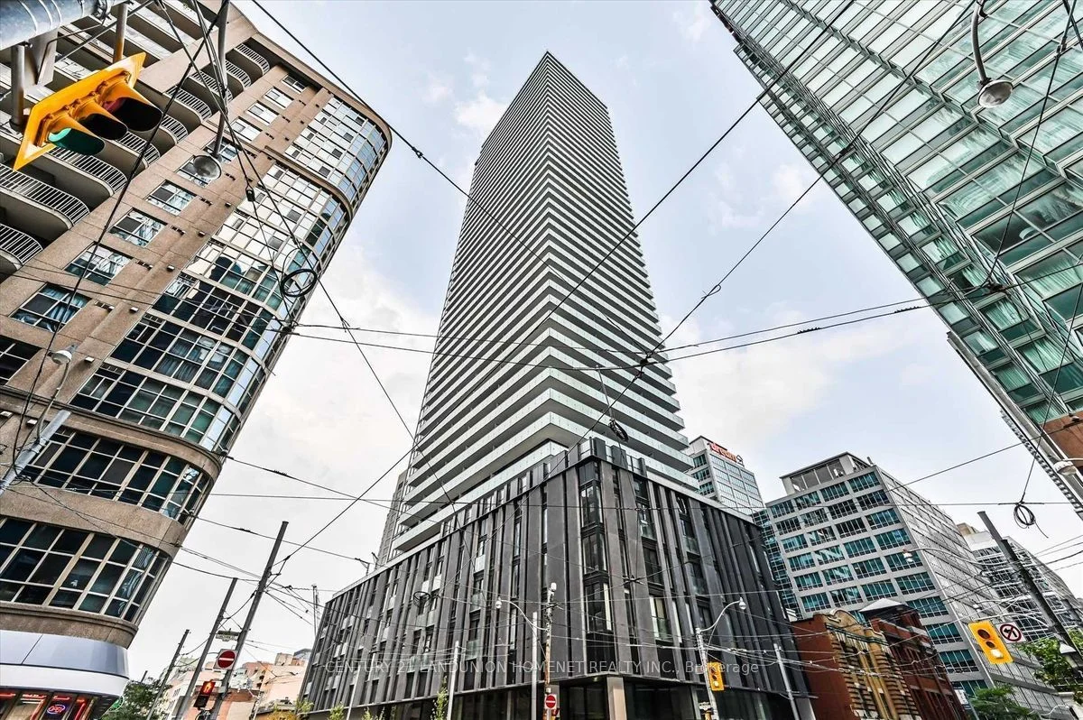 25 Richmond Street E 2912, Toronto C08, On M5c 0a6