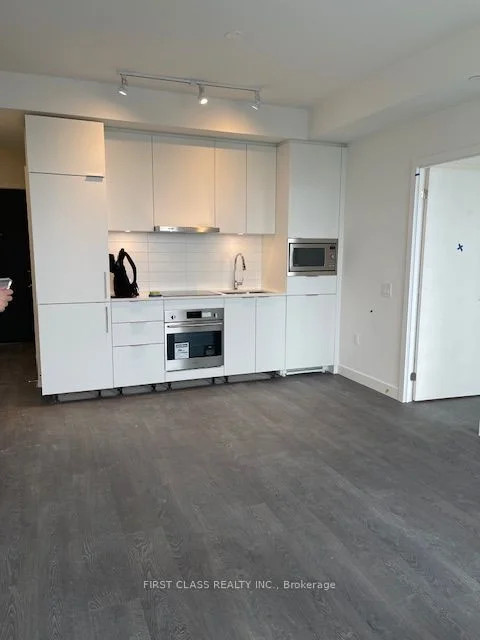 7 Golden Lion Heights N2410, Toronto C14, On M2m 0c1