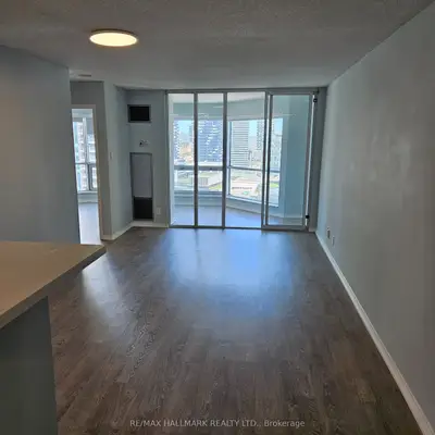 10 Yonge Street 2408, Toronto C01, On M5e 1r4