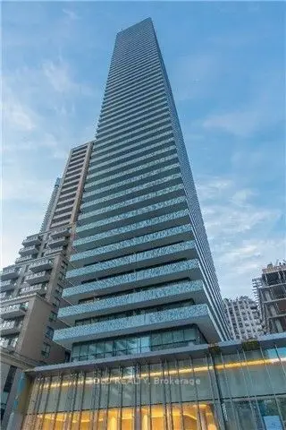 42 Charles Street 3606, Toronto C08, On M4y 1t4