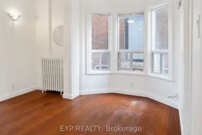 153 Westmount Avenue 2nd Flr, Toronto C03, On M6e 3m6