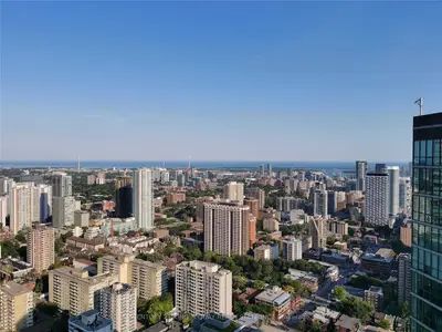 42 Charles Street E 4601, Toronto C08, On M4y 1t1