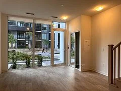 60 Princess Street 109 Se, Toronto C08, On M5a 2c7