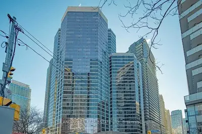 1001 Bay Street 1913, Toronto C01, On M5s 3a6