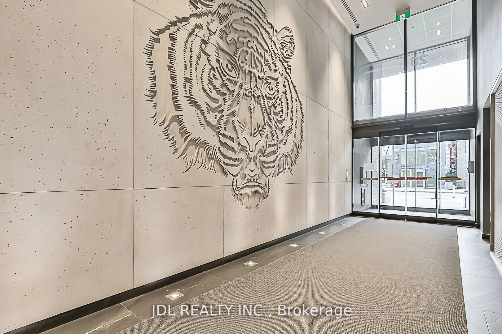 28 Wellesley Street E 1808, Toronto C08, On M4y 0c4
