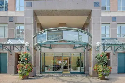 887 Bay Street E 909, Toronto C01, On M5s 3k6