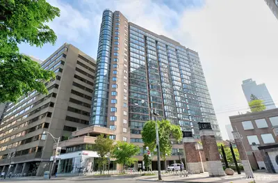 Condo Apartment in Toronto