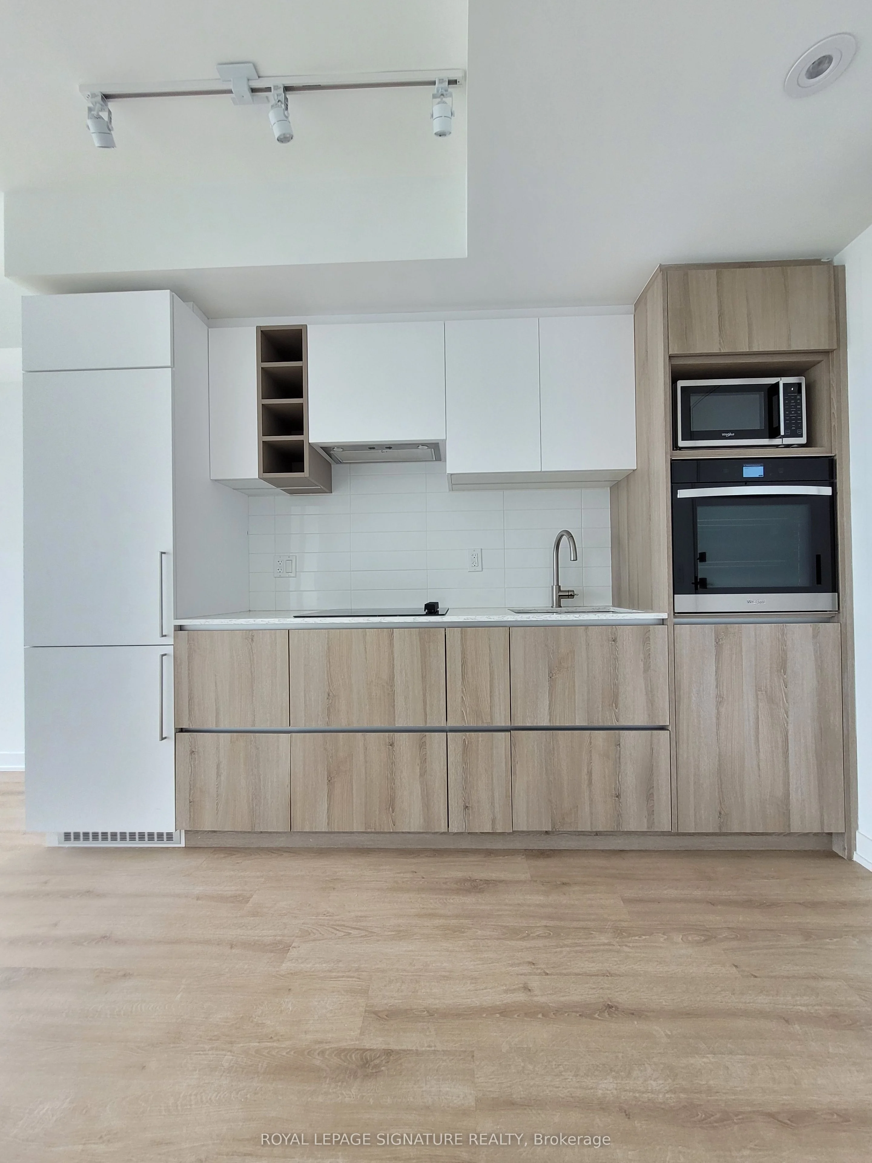 319 Jarvis Street 2911, Toronto C08, On M5b 0c8