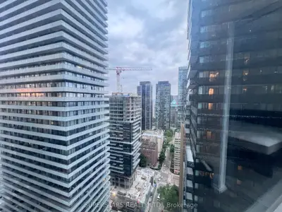 45 Charles Street E 3509, Toronto C08, On M4y 0b8