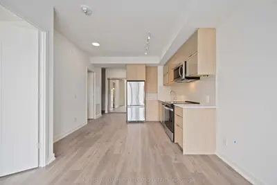 10 Deerlick Court 417, Toronto C13, On M3a 0a7