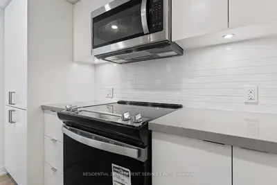 500 Wilson Avenue 415, Toronto C06, On M3h 0e5