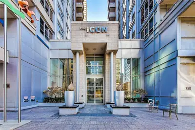 270 Wellington Street W 821, Toronto C01, On M5v 3p5
