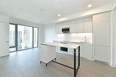 8 Cumberland Street 2408, Toronto C02, ON M4W 0B6