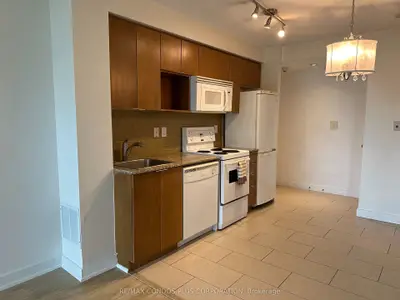 15 Fort York Boulevard 311, Toronto C01, On M5v 3y4