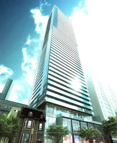 15 Grenville Street 2504, Toronto C01, On M4y 0b9