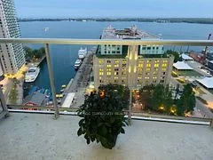 8 York Street 2209, Toronto C01, On M5j 2y2