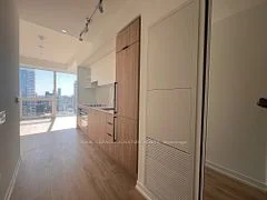 82 Dalhousie Street 3511, Toronto C08, ON M5B 0C5