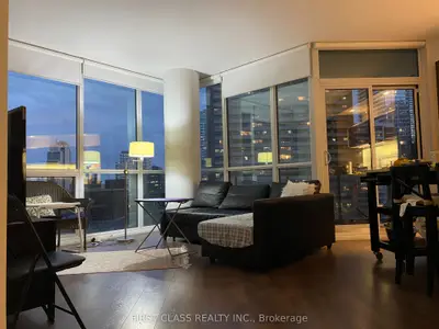 45 Charles Street E 1215, Toronto C08, On M4y 0b8