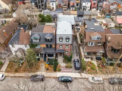 430 Montrose Avenue, Toronto C01, On M6g 3h1