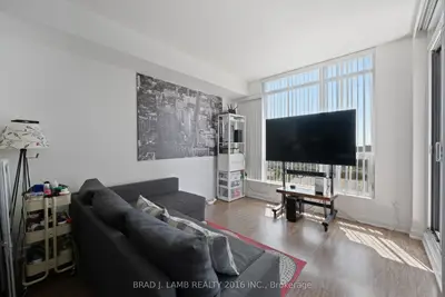 33 Singer Court 2110, Toronto C15, On M2k 0b4