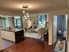 18 sommerset Way 213, Toronto C14, ON M2N 6X5