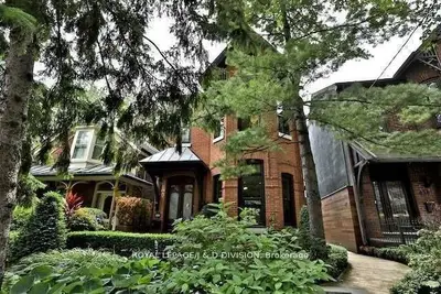 426 Ontario Street, Toronto C08, On M5a 2w1