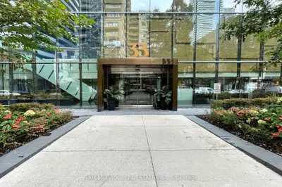 33 Charles Street E 2610, Toronto C08, On M4y 1r9