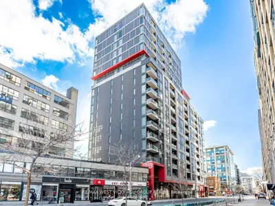 Condo Apartment in Toronto