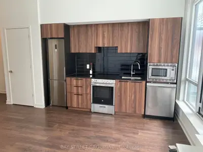 18 Maitland Terrace N 611, Toronto C08, On M4y 0h2