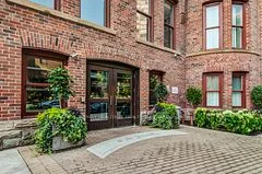 11 St Joseph Street 1501, Toronto C01, ON M4Y 3G4